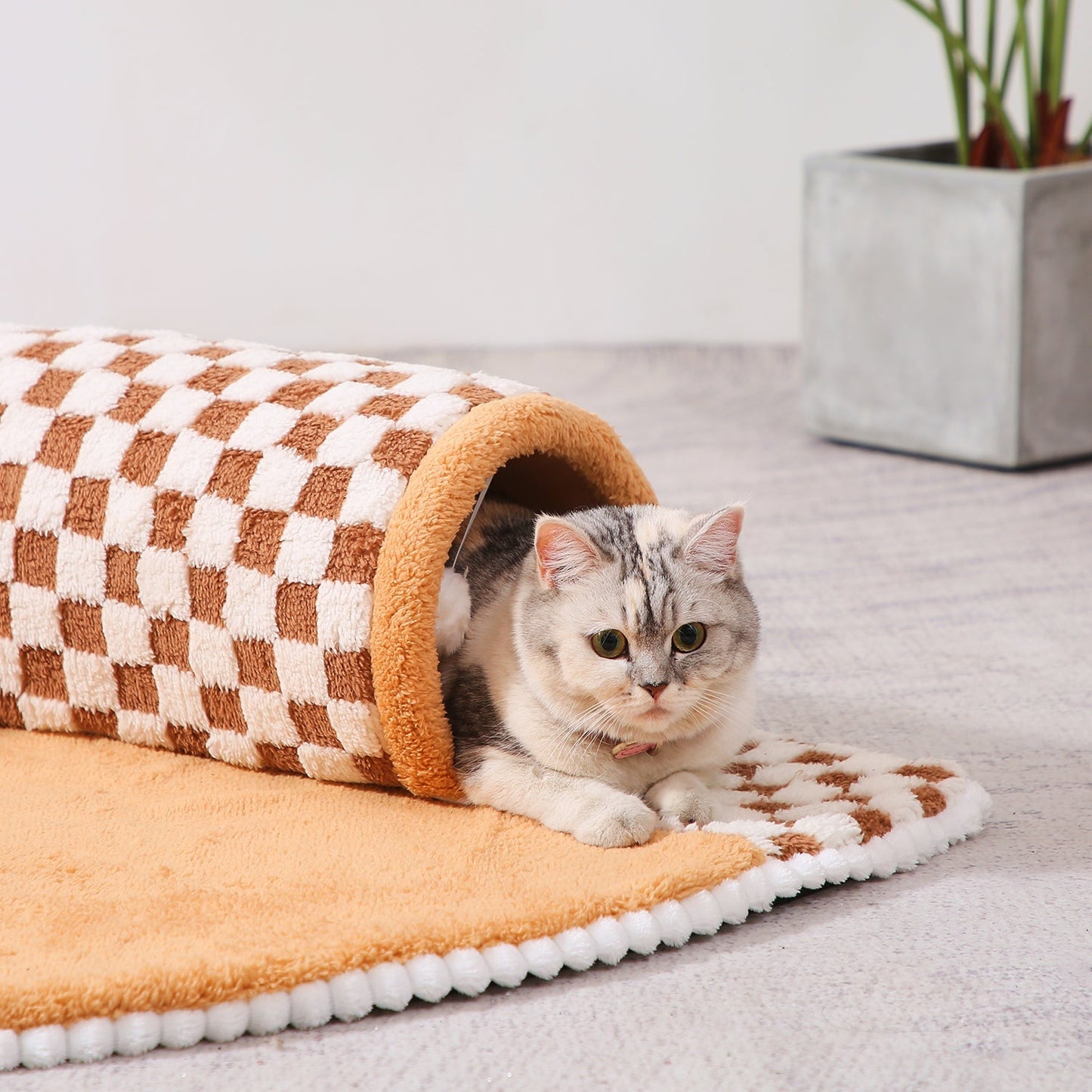 2-in-1 Funny Plush Plaid Pet Tunnel Bed Cat Dog Bed